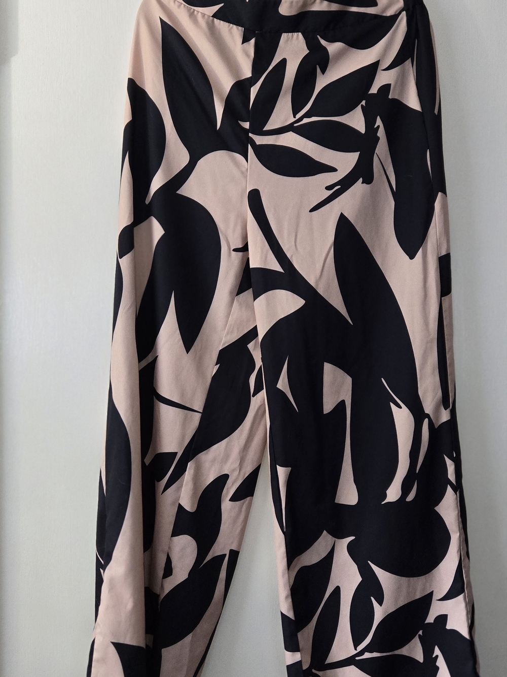 SHEIN Taupe & Black Wide Leg Floral-Print Pants